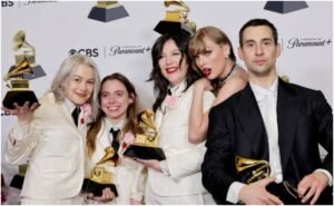 Artists Who Sound Closest to Phoebe Bridgers