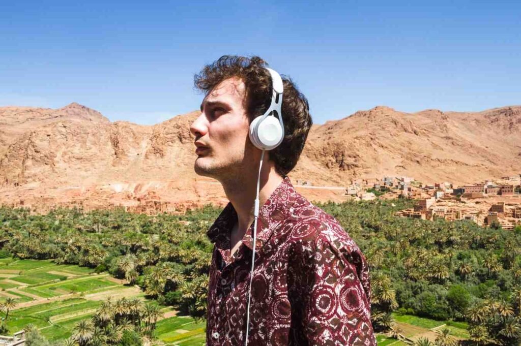 Where to Listen to Indie Folk Albums in the US